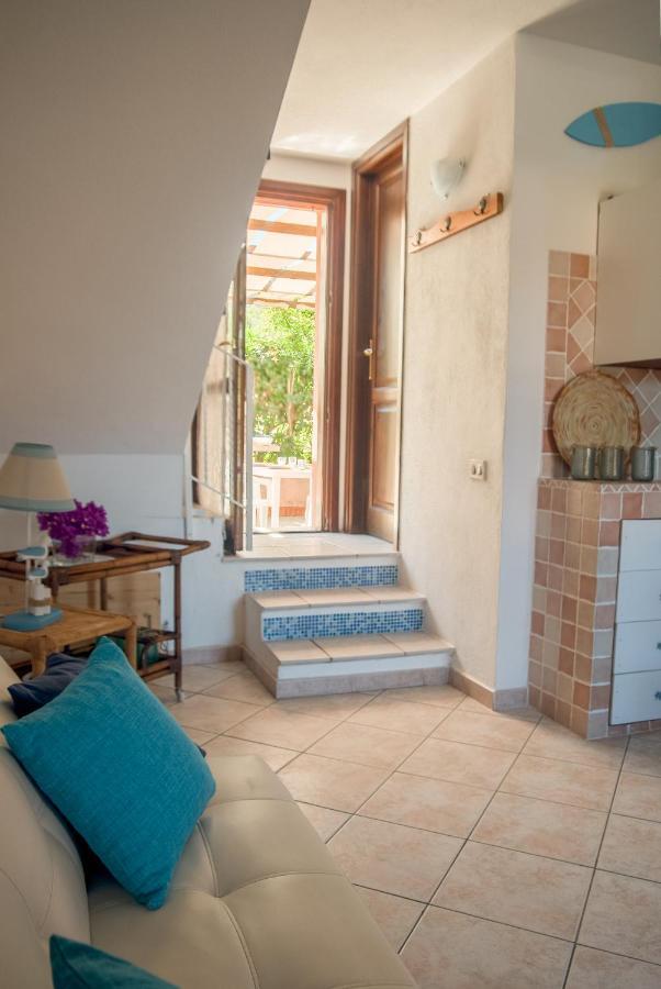 Apartamento Casa Danilo San Teodoro  Exterior foto