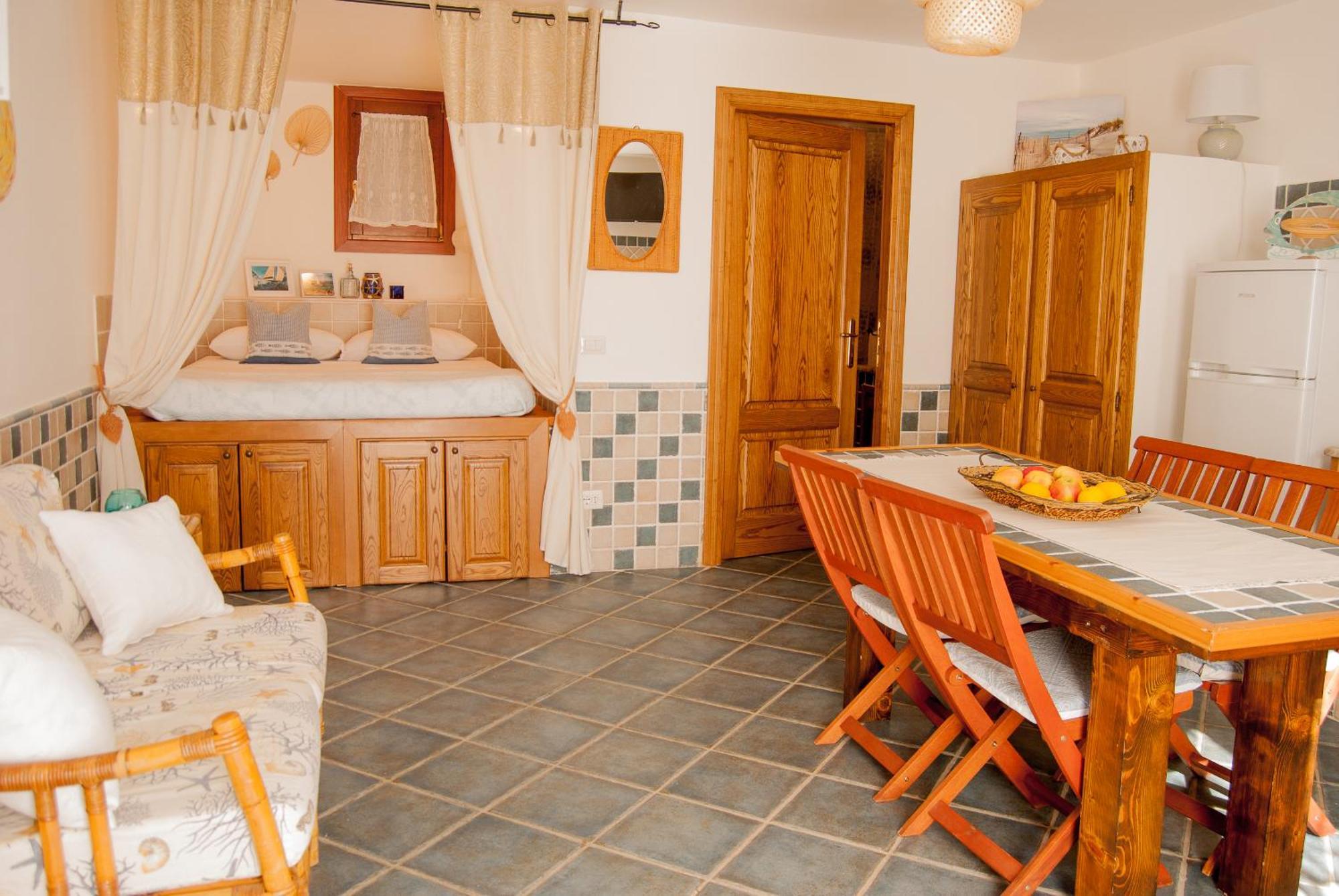 Apartamento Casa Danilo San Teodoro  Exterior foto